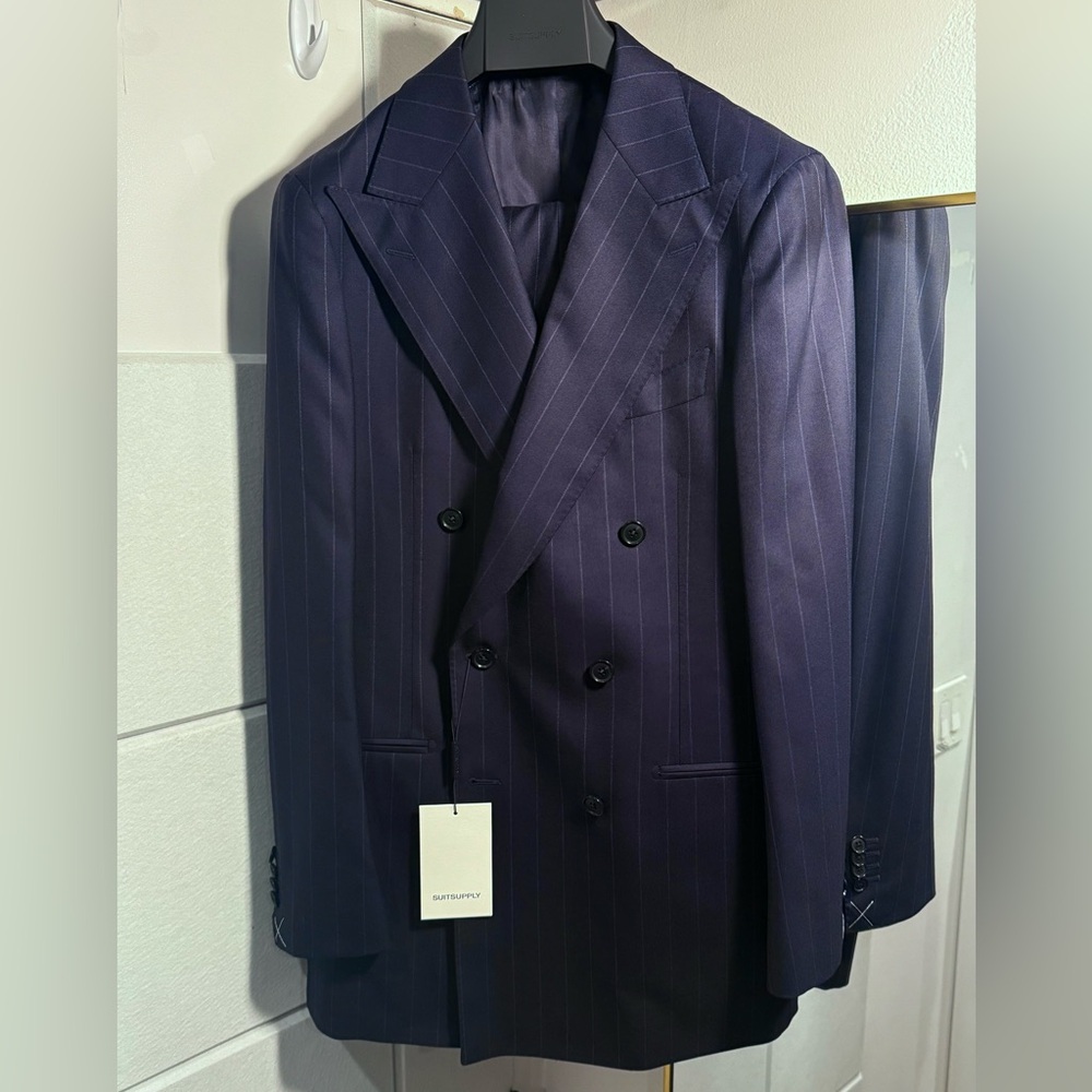 SUITSUPPLY Dark Blue Stripe S120 Havana Suit 38R NWT